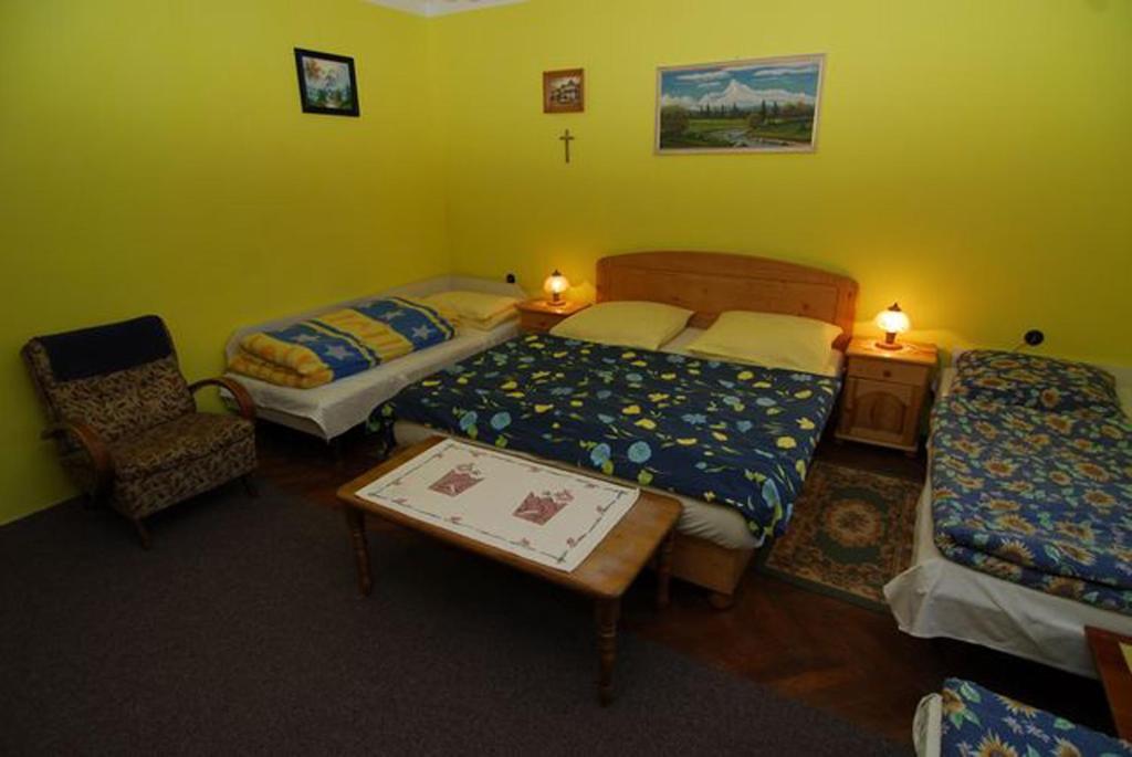 Bed and Breakfast Privat Henry Liptovský Mikuláš Habitación foto